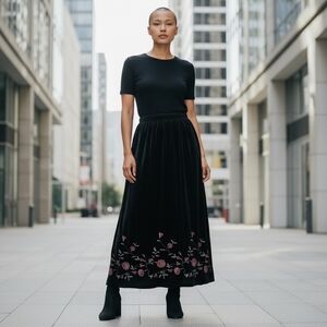 NWT Notations Black Velvet Maxi Skirt Embroidered Floral Hem XL